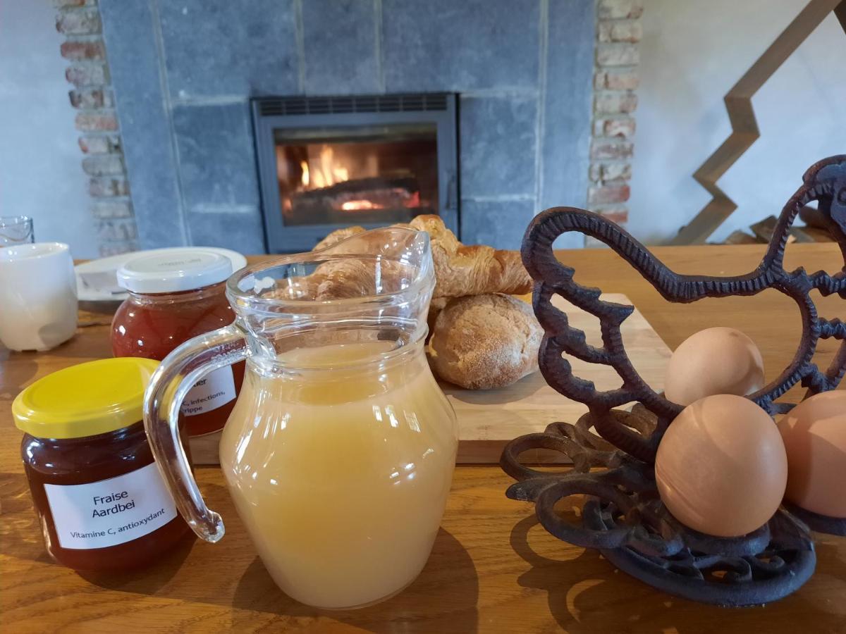 더뷔 Aux Saveurs D'Enneille B&B 외부 사진